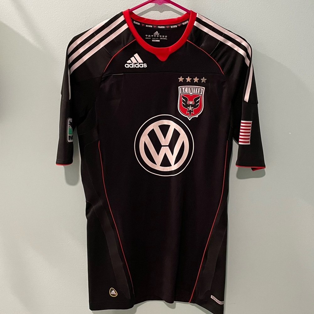 DC United Jersey - Never Worn